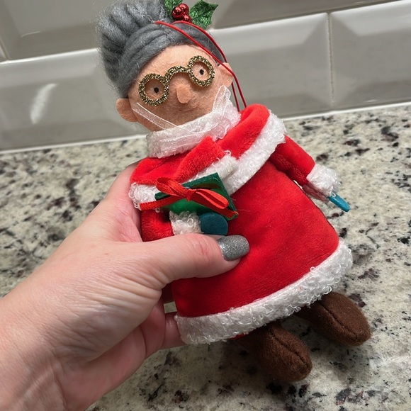 Mrs. Clause Tree Ornament NWT - Picture 5 of 6